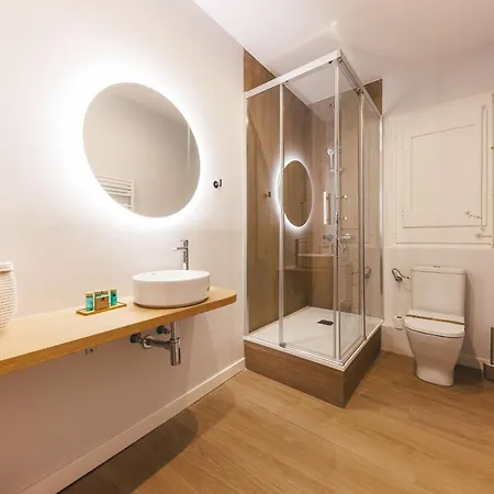 Bravissimo Marques De Camps, 3-Bedroom Apartment Girona Exterior photo
