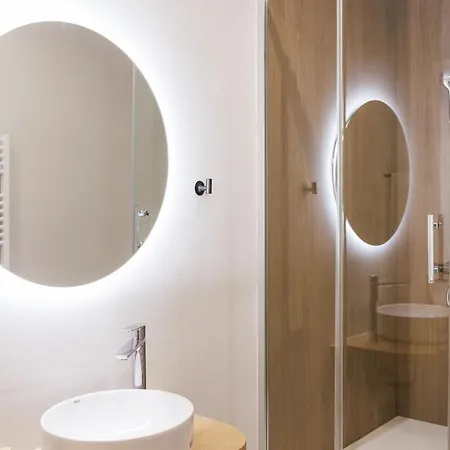 Bravissimo Marques De Camps, 3-Bedroom Apartment Girona Exterior photo